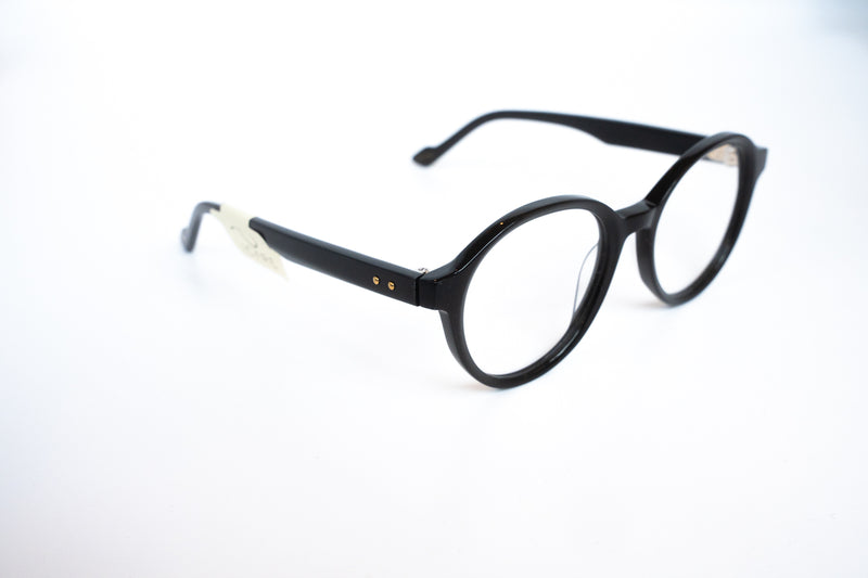 OPT021-C1 Aroca in Black